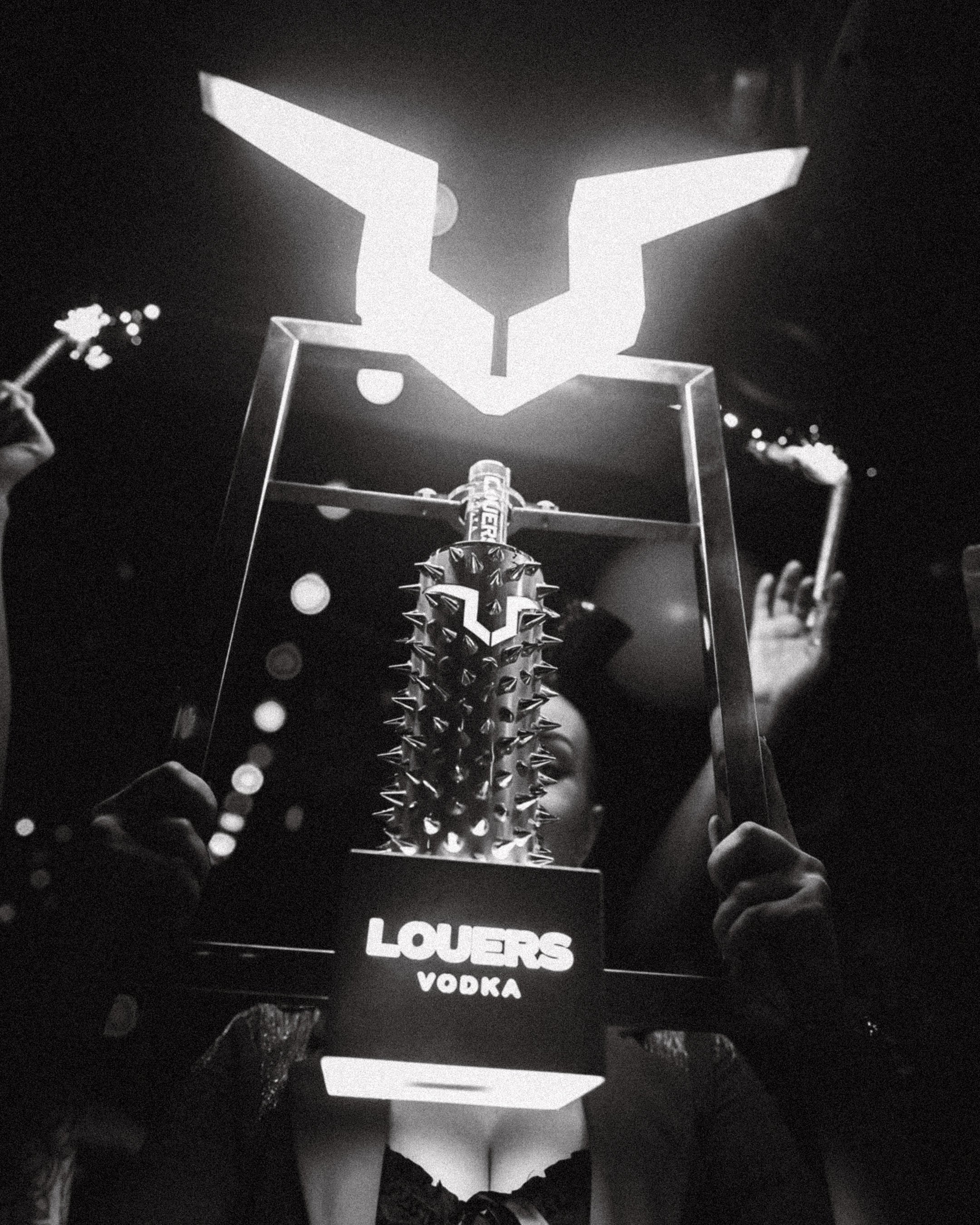 LOUERS vodka LED presenter that lights up